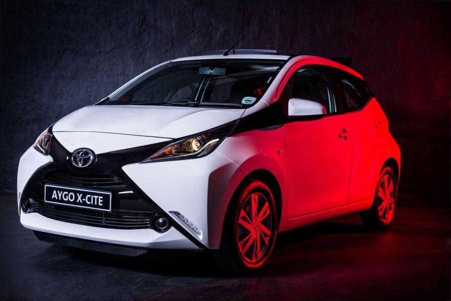  Toyota Aygo x-cite 5-Door 2017 года  (ZA) (фото 15 из 20)